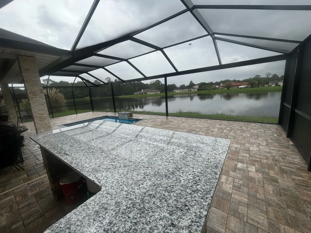 Large screen enclosure project in North Florida